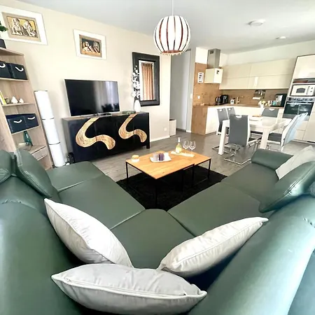 Fatranska,parking Free ,air Condition Kosice