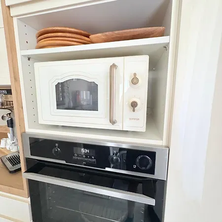 Fatranska,parking Free ,air Condition Apartmán *