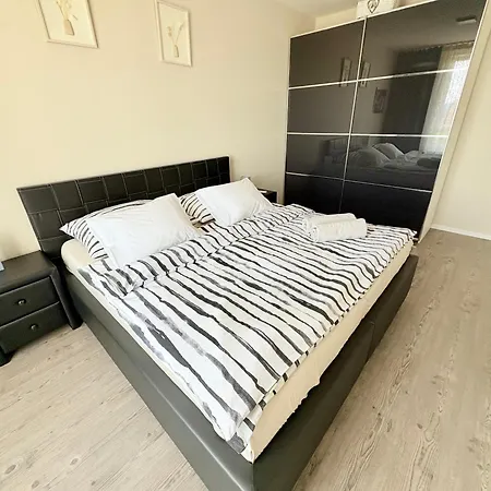 Fatranska,parking Free ,air Condition Apartmán *