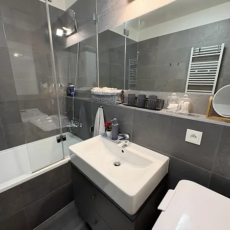 Fatranska,parking Free ,air Condition Appartement Košice